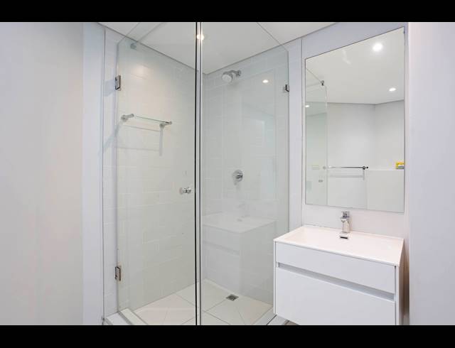 2 BEDROOM APARTMENT FOR SALE IN CLAREMONT UPPER